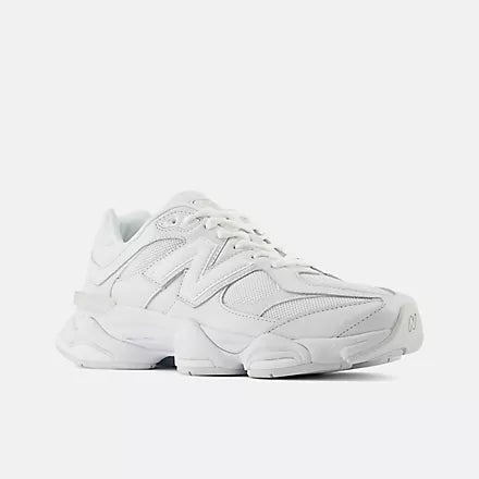 WHITE con White